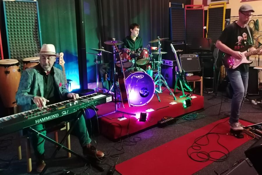 Tom MüllerTrio